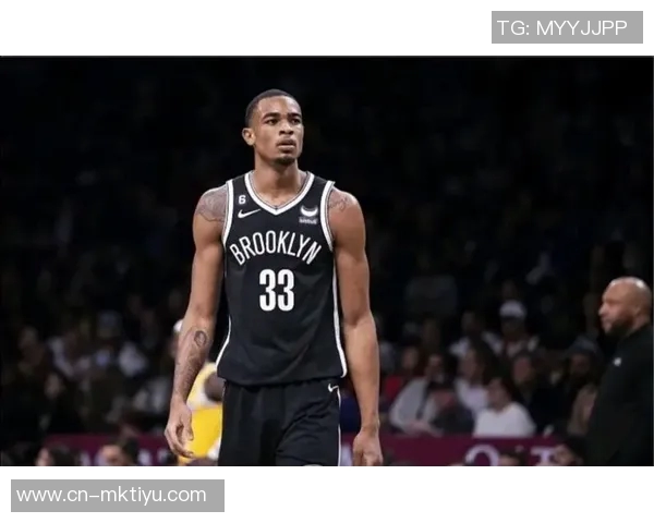 克拉克斯顿在篮网迎来第七个赛季成为球队现存队龄最长球员 克拉克斯顿在篮网迎来第七个赛季成为球队现存队龄最长球员