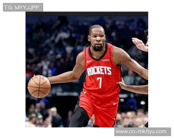 杜兰特强调沟通在逆转胜利中的关键作用与球队团结的重要性