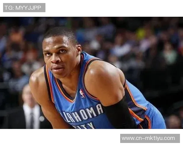 大洛专注卡位技巧努力为队友创造更好抢板机会 大洛专注卡位技巧努力为队友创造更好抢板机会