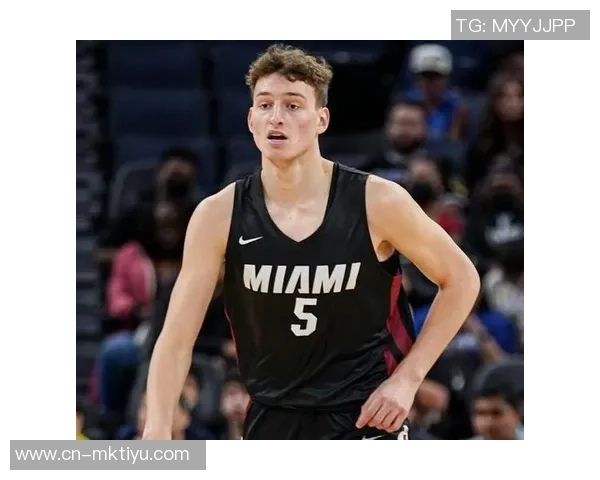 约维奇表现不佳仅得2分5失误轮换调整势在必行 约维奇表现不佳仅得2分5失误轮换调整势在必行